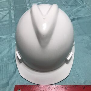MSA V-Gard Front Brim Hard Hat ANSI Z89.1 1986 Class B Head Size Medium White